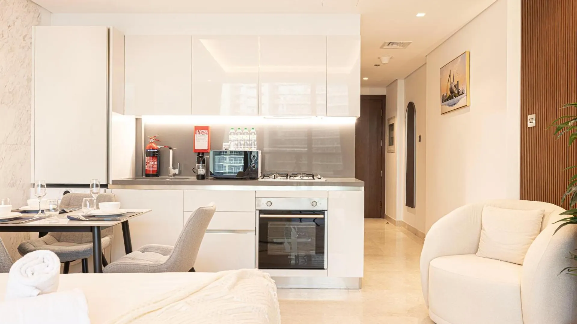 Apartment Outstanding New Studio With 2 Double Beds,In Downtown Dubai