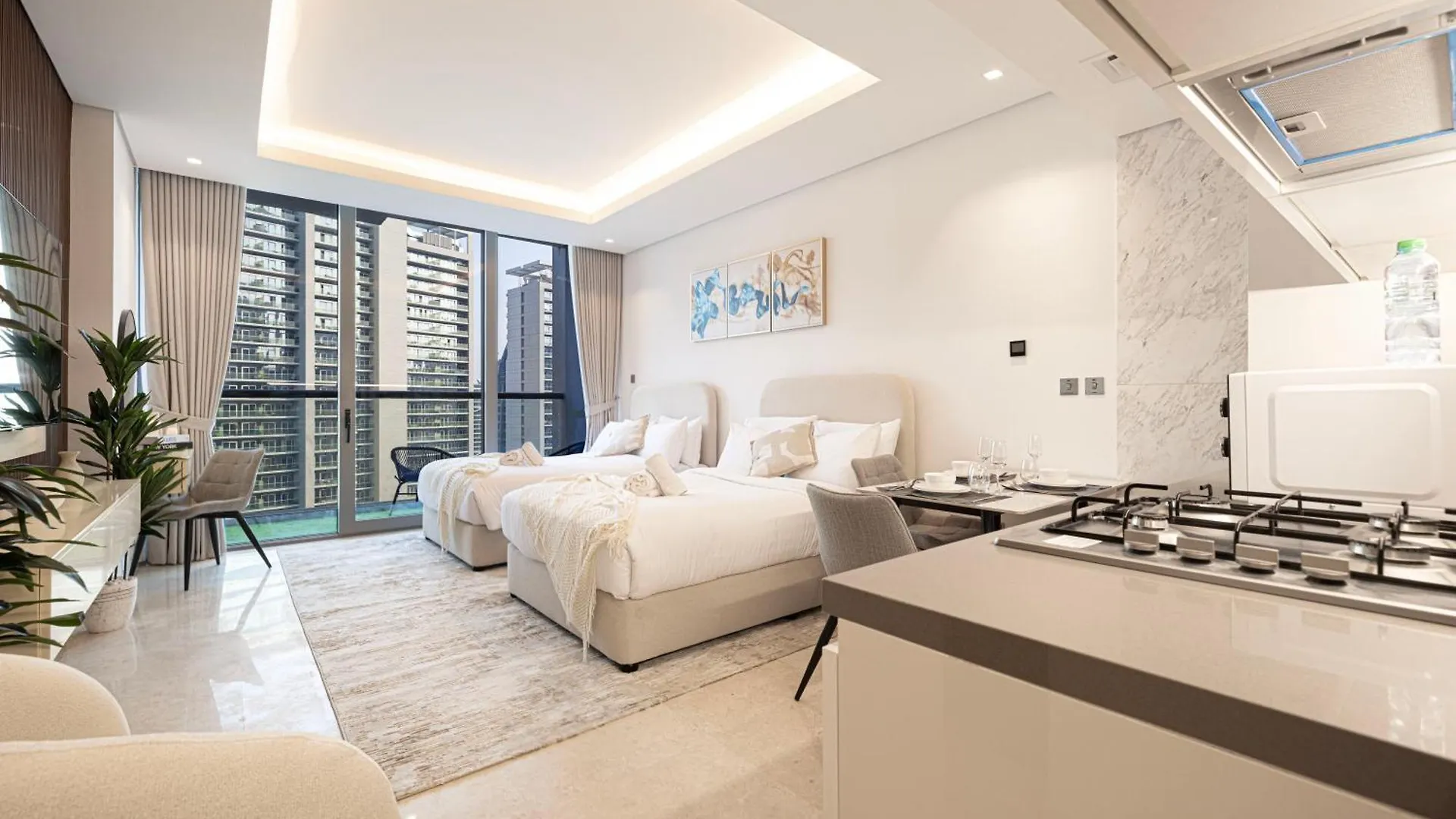 Outstanding New Studio With 2 Double Beds,In Downtown Dubai Apartment